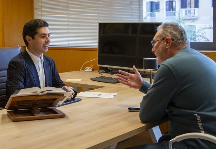 Meeting with your property lawyer for Jávea
